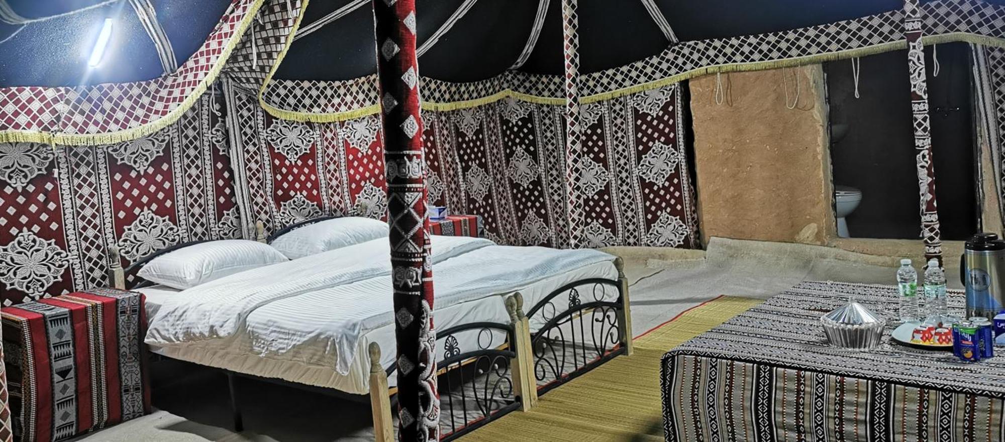 Desert Wonders Camp Hawiyah Room photo